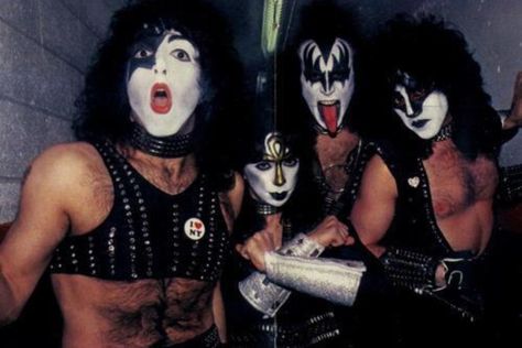 The greatest band in the world KIZZ Kiss Group, Space Ace, Eric Singer, Detroit Rock City, Vinnie Vincent, Kiss Images, Eric Carr, Peter Criss, Kiss Army