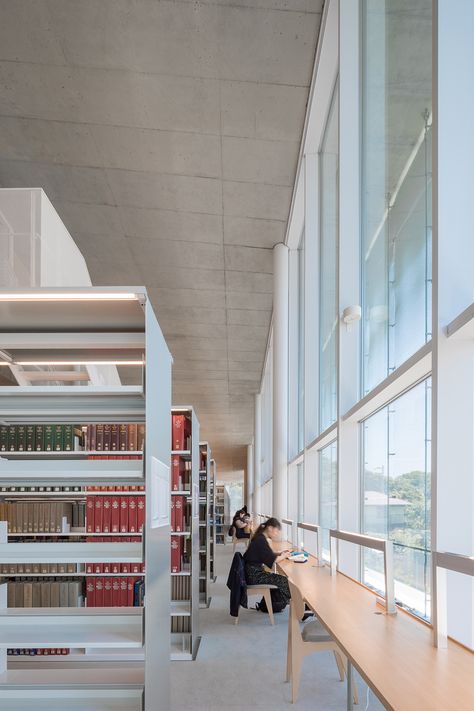 kazuyo sejima completes library at japan women's university University Library Interior Design, University Library Design, Library Design Architecture, Public Library Interior, Plants Library, Japanese Library, Library Interior Design, Public Library Design, Tokyo University