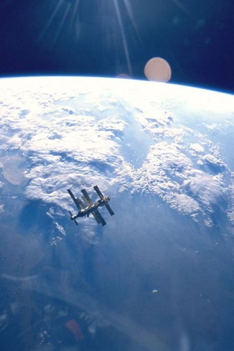 Satellite Nasa Wallpaper, Space Photography, Space Images, Space Pictures, International Space Station, Earth From Space, Space Program, Space Nasa, Foto Art