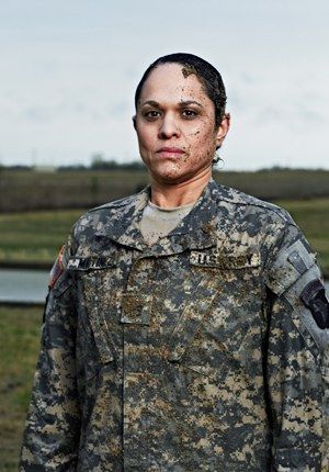 Women of the 101st Airborne Division | GQ Marine Corps Uniforms, Army Divisions, Airborne Army, Military Ranks, 101st Airborne Division, 101st Airborne, Military Marines, Army Strong, Army Women