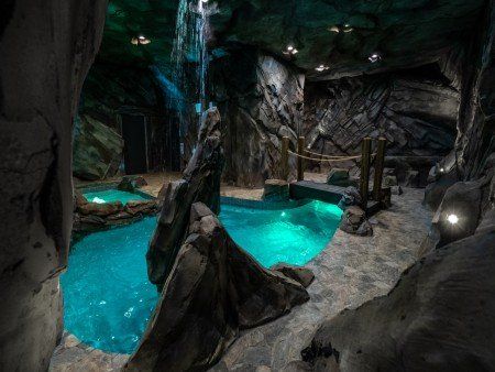 Underground Pool, Indoor Pool House, Cave Pool, Tennessee Cabins, Indoor Swimming Pool Design, Indoor Pool Design, Piscina Interior, Smoky Mountains Vacation, Indoor Swimming Pool