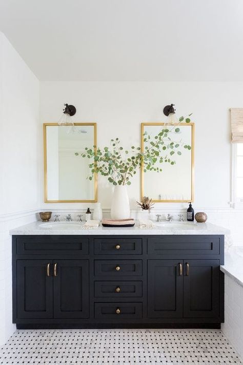 Black Cabinets Bathroom, Bathroom Renovation Diy, Paneling Ideas, Bathroom Paneling, Green Vanity, Jack And Jill Bathroom, Bathroom Design Inspiration, Vanity Bathroom, Classic Bathroom