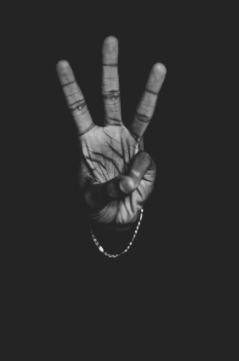 Hiiipower ✊ Dope Wallpaper, White Wallpaper For Iphone, Ab Soul, Wallpapers Black, Black Hippy, Iphone 6 Wallpaper, Gangsta Rap, Some Body, Black And White Wallpaper