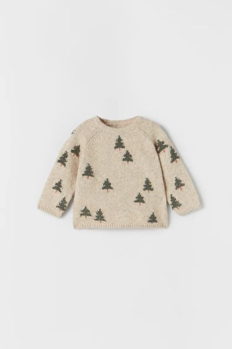 Newborn Baby Knitwear | ZARA United States Baby Christmas Sweater, Baby Boy Christmas Outfit, Boys Winter Clothes, Poncho Pullover, Christmas Tree Sweater, Boys Christmas Outfits, Kids Winter Fashion, Tree Sweater, Pull Bebe