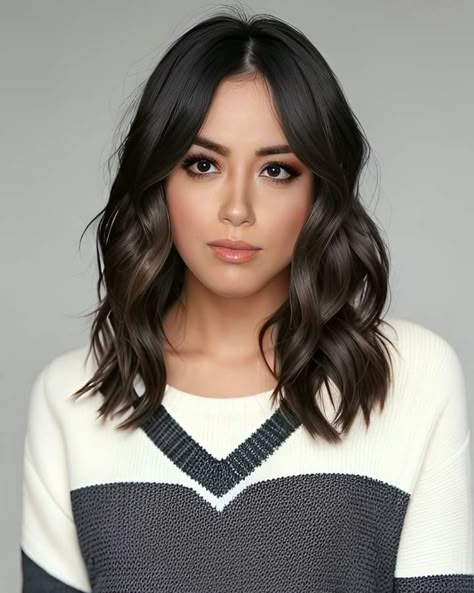 Daisy Johnson, Chloe Bennet Hair, Daisy Johnson Gif, Agents Of Shield Daisy Johnson, Chloe Bennet Agents Of Shield, Chris Mason, Chloe Bennet Red Carpet, Chloe Bennett, Madonna Photos