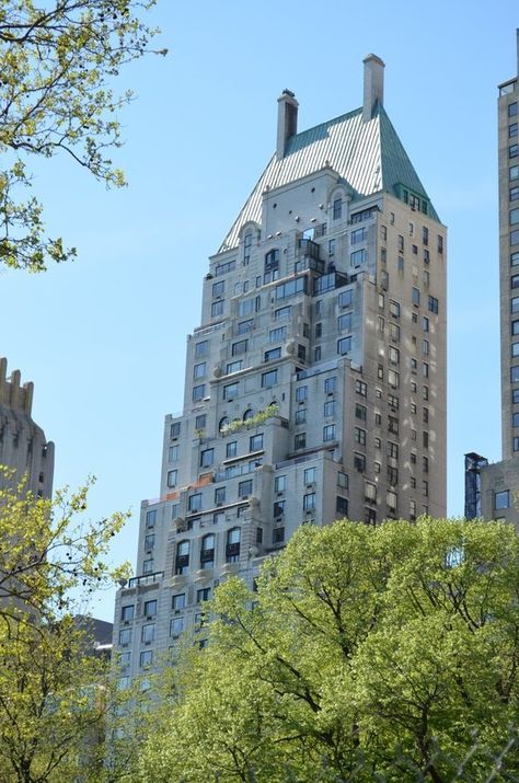 Famed opera singer Luciano Pavarotti died in 2007, but his two-bedroom co-op at Hampshire House—one of the storied buildings lining Central Park... Hampshire House, Central Park View, New York City Buildings, Luciano Pavarotti, Novel Inspiration, Columbus Circle, Apartment Buildings, Opera Singer, New York City Apartment