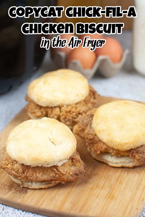 Chick-Fil-A Chicken Biscuit Recipe Copycat Chickfila Chicken, Breakfast Biscuit Recipe, Chick Fil A Recipe, Chicken Biscuit, Recipe Copycat, No Bake Cherry Cheesecake, Copycat Chick Fil A, Fast Food Breakfast, Chicken Restaurant