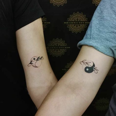 15 Matching Husband and Wife Tattoo Ideas to Symbolize Your Bond Yin Yang Bff Tattoos, Matching Tattoos Half And Half, Asian Couple Tattoo, Couple Tattoo Ying Yang, Mother Daughter Ying Yang Tattoos, Abstract Ying Yang Tattoo, Yin Yang Best Friend Tattoo, Ying And Yang Matching Tattoos, Matching Ying Yang Tattoo Best Friends