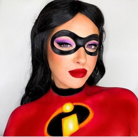 Makeup Looks Inspired By Disney, Elastigirl Makeup, Makeup Looks Characters, Movie Characters Cosplay, Cartoon Characters Makeup, Mrs Incredible Makeup, Disney Make Up Looks, Disney Characters Makeup, Disney Character Makeup Looks