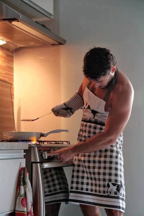 Compliment For Guys, Man Cooking, 남자 몸, An Apron, 인물 사진, Real Man, No. 2, Eye Candy, The Kitchen