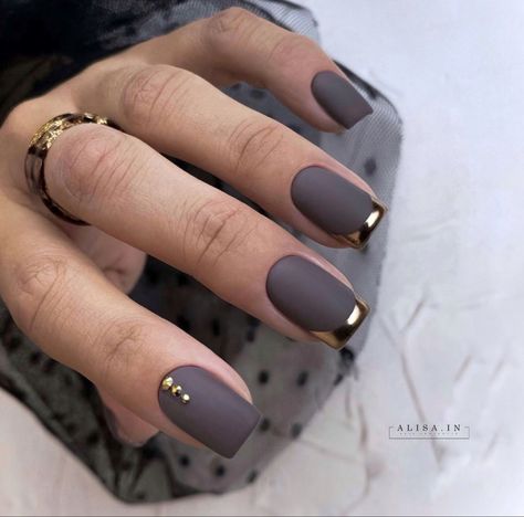 Beauty Hacks Nails, Classy Nail Designs, Matte Nails Design, Glamorous Nails, Trendy Nail Art, Glam Nails, Short Nail Designs, Elegant Nails, Classy Nails