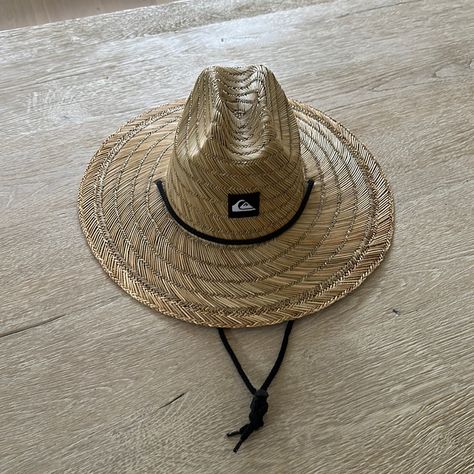 Brand New Quicksilver Straw Beach Hat L/Xl Diy Tufted Headboard, Straw Beach Hat, Lifeguard Hat, Straw Hat Beach, Black Snapback, Silver Caps, Mesh Hat, Party Bus, Tropical Party