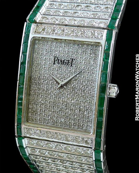 PIAGET VINTAGE 18K WHITE GOLD EMERALD PAVE DIAMOND WATCH. Mens Diamond Watches, Revival Aesthetic, Emerald Watch, Unique Watches, Gold Diamond Watches, Retro Revival, Diamond Watches, Fancy Watches, Trendy Watches