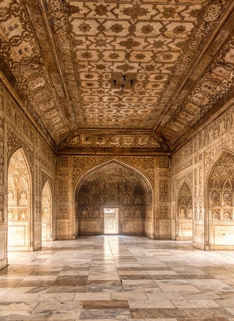 India - Agra - Agra Fort - Kim Carpenter Agra Fort Interior, Agra Aesthetic, Fort Room, Pakistani House, Indian Fort, Indian Places, India Aesthetic, Shah Jahan, India Architecture