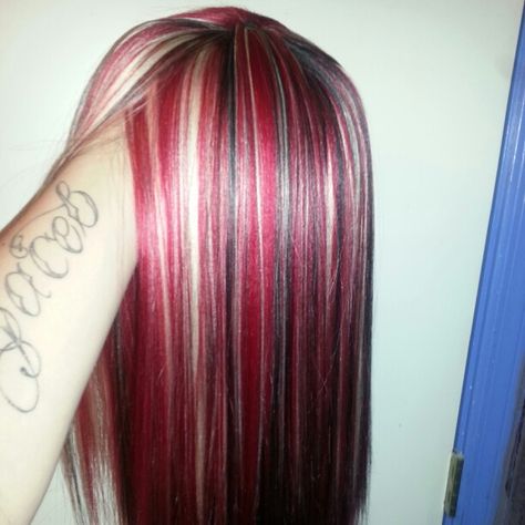 Red.black.blond wig I made♥ Red Black And Blonde Hair Color Ideas, Red And Blonde Skunk Hair, Black And Red Skunk Stripe Hair, Red White And Black Hair, Blonde Red And Black Hair, Blonde Black Highlights, Red Black And Blonde Hair, Hair Inspo Red, Emo Hair Color