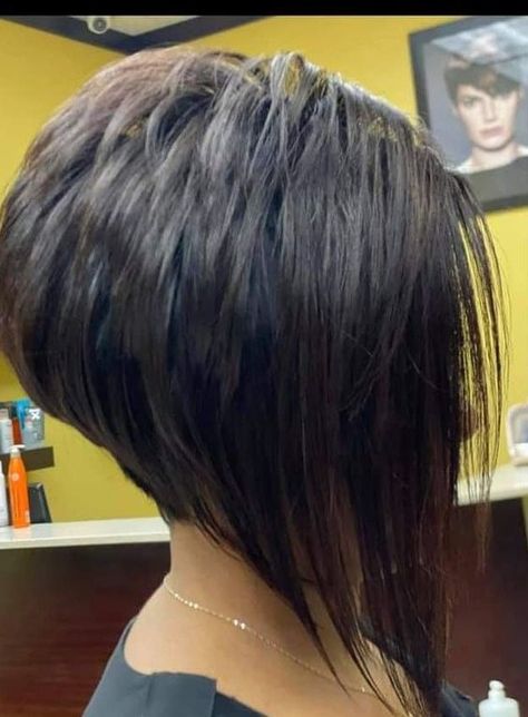 70 Yr Old Hairstyles, Short Aline Bob, Short Haircuts Ideas, Short Bob Pixie, Stacked Haircuts, Bob Pixie, Angled Bob Hairstyles, Stacked Bob Hairstyles, Haircuts Ideas