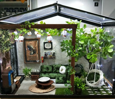 Greenhouse Dollhouse, Socker Ikea, Ikea Socker Greenhouse, Dollhouse Greenhouse, Dollhouse Terrarium, Ikea Socker, Miniature Greenhouse, Room Box Miniatures, Diy Succulent Terrarium