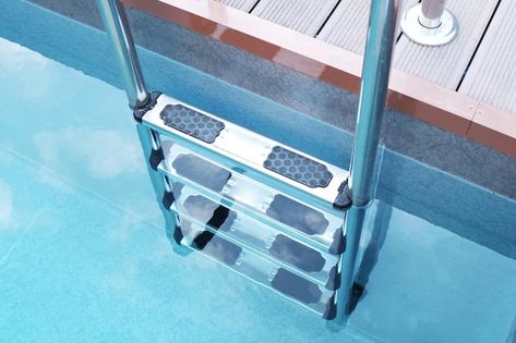 Photo stainless steel ladder clear blue ... | Premium Photo #Freepik #photo #poolside #swimming-pool #pool #resort Pool Resort, Pool Pool, Clear Blue Water, In The Pool, Blue Water, Premium Photo, The Pool, Swimming Pool, Country House