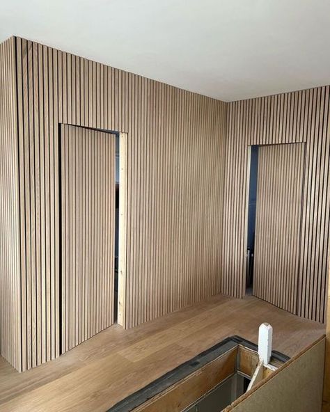 Dold Dörr, Wooden Accent Wall, Dining Wall Decor, Wall Panels Bedroom, Accent Wall Ideas, Slate Wall, Wood Slat Wall, Timber Walls, Wooden Wall Panels