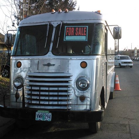 $5,000 – New Orleans, LA: “$5000 or best offer. CASH IN PERSON ONLY. Own a rare 1960 Grumman Olsen Kurbsider. Make a one of a kind food truck or you can look like everyone else. You may have seen a smaller model on the show Texas Steel. This one is longer and a dually. Not running at this time. Call for more details. Bread Truck, Vintage Campers For Sale, Chevrolet Van, Mini Vans, Custom Truck Beds, Food Truck For Sale, Best Food Trucks, Delivery Van, Step Van