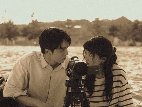 twenty five twenty one kdrama scenes vintage aesthetic camera film baek yijin and na heedo 2125 Kdrama Aesthetic, Twenty Five Twenty One Kdrama Aesthetic, Kdrama Love Aesthetic, Baek Yijin And Na Heedo, Twenty Five Twenty One Aesthetic, Vintage Movie Scenes, Kdrama Scenes Aesthetic, Na Heedo, Baek Yijin