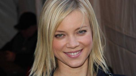 Amy Smart Katee Sackhoff, Amy Smart, Jodie Comer, First Tv, Hair Color Blue, Famous Americans, Hot Actors, Ballet Dancers, Blue Hair