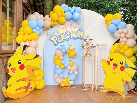 Pokemon Birthday Party Ideas, Birthday Pikachu, Pokemon Balloons, Pokemon Party Decorations, Pokemon Themed Party, Party Ideas For Girls, Pokemon Birthday Cake, Best Pokemon, Outdoors Birthday Party