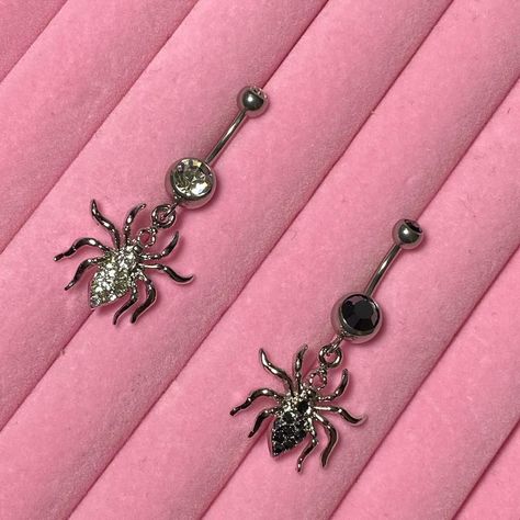 Belly Button Piercing Spiderman, Spider Belly Button Ring, Goth Belly Piercing, Black Belly Button Piercing, Bellybuttonpiercing Jewelry, Goth Piercings, Bellybutton Piercings, Belly Button Piercing Jewelry, Glow Jewelry