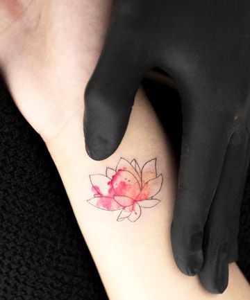 They're like Monet, but not in the Tattoo Fairy, Lotusblume Tattoo, Tato Jari, Tattoo Trend, Disney Tattoo, Lotus Tattoo, Diy Tattoo, Wolf Tattoos, Sleeve Tattoos For Women