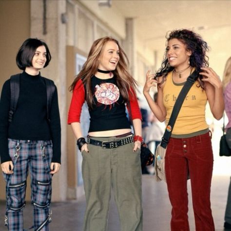 +40 best punk 2000s fashion 2000s Rock Fashion, 2000s Punk, Pop Punk Fashion, 2000s Fashion Trends, Outfits 2000s, Chica Cool, Early 2000s Fashion, 2000s Outfits, Rock Fashion