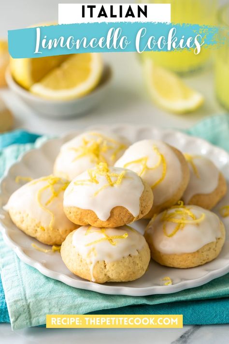 Limoncello cookies are popular Italian cookies and for all the good reasons. They have a cake-like texture and are packed with lemon flavor! Limoncello Cookies, Limoncello Desserts, Custard Cookies, Italian Butter Cookies, Italian Almond Cookies, Limoncello Recipe, Ricotta Cookies, Best Holiday Cookies, Cookie Brownie Bars