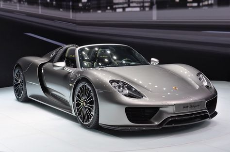 Dream Car:Porches 918 Spyder Carros Porsche, Nissan Gtr Nismo, Luxe Auto's, Porsche 918 Spyder, Road Art, Porsche Carrera Gt, Dream Car Garage, Art Account, Porsche Classic