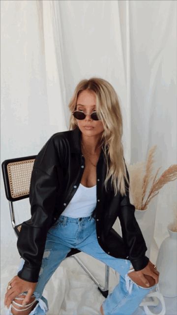 Leather Button Up Shirt Outfit, Button Up Shirt Outfit, Comfy Jeans Outfit, Casual Chique, Leather Jacket Outfits, Black Vegan, Leather Shirt, Outfit Goals, Basic Outfits