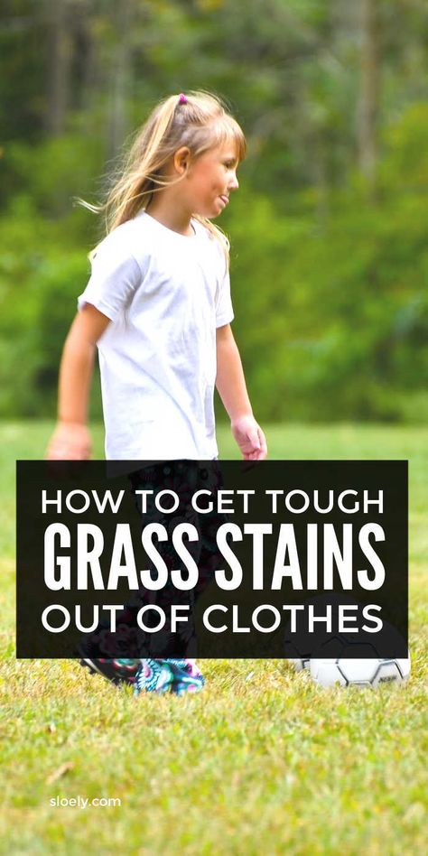 Grass Stains Out Of Football Pants, Grass Stains Out Of Clothes, How To Remove Grass, Remove Grass Stains, Stains Out Of Clothes, Natural Stain Remover, Stain Remover Clothes, Deep Cleaning Checklist, Grass Stains