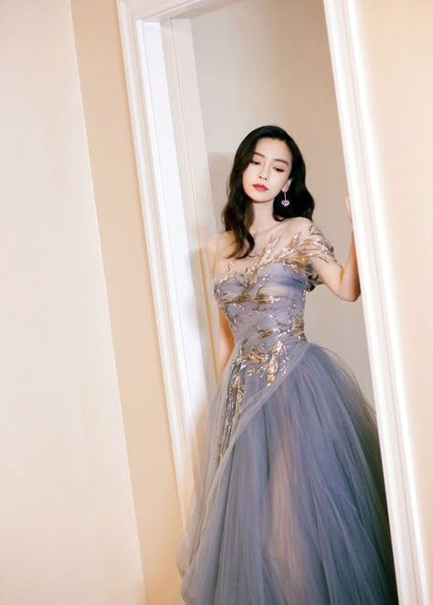 Fancy Outfits Dresses Long, Asian Prom Dress, Celestial Gown, Celestial Party, Senior Recital, Dress References, Dresses Straight, Pretty Gowns, Blue Evening Dress