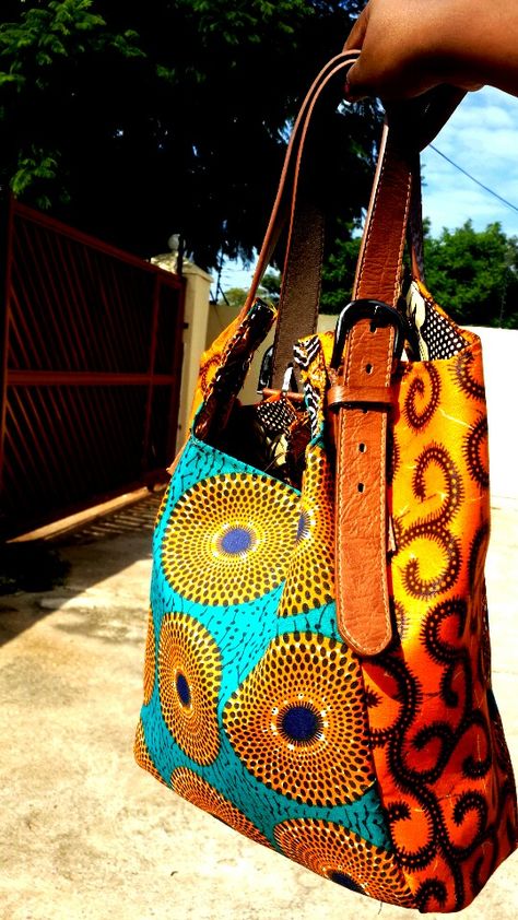 Ankara Bags, Afrocentric Fashion, African Bag, Nigerian Fashion, African Accessories, Afrikaanse Mode, African Inspired Fashion, African Print Fashion, African Wedding