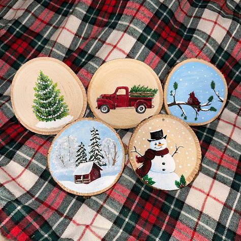 Elevate your holiday decor with a hand-painted one-of-a-kind ornament!  I'm the heart and soul behind these hand-painted Christmas ornaments, and I'm thrilled to share a little piece of my world with you. Each ornament is lovingly crafted one brushstroke at a time, to bring a touch of warmth and uniqueness to your holiday season! Each Ornament is around 4 inches by 4 inches (size varies slightly due to natural wood). - Perfect for:      - Decorating your Christmas tree with a personal touch Hand Painted Christmas Tree Ornaments, Wood Slice Ornaments Christmas, Christmas Wood Paintings, Hand Painted Christmas Ornaments Wooden, Painted Wood Ornaments Christmas, Christmas Ornament Painting Ideas, Wood Ornament Painting Ideas, Wood Painted Ornaments, Wooden Painted Ornaments