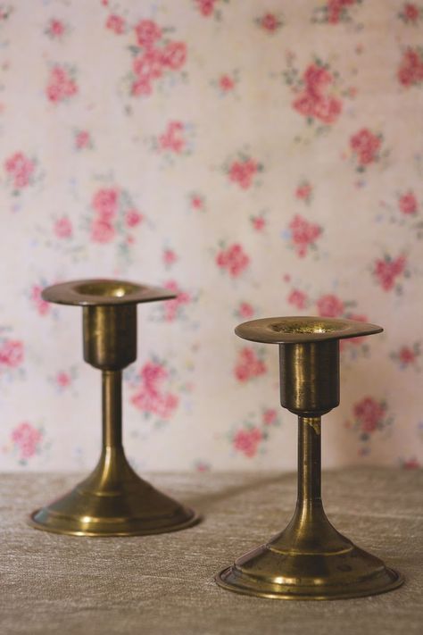 How To Clean Brass Candlesticks, Cleaning Brass Candlesticks, Diy Brass Candlestick Holders, Brass Candlesticks Decor, Candlestick Makeover, Cleaning Brass, Brass Cleaning, Candle Stick Decor, Brass Items