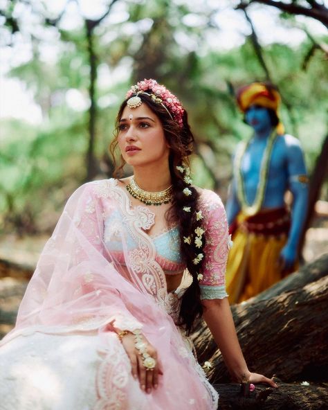 Actress Tamannaah Bhatia looks breathtaking in @toraniofficial for her latest photoshoot 🩷😍 Featuring @tamannaahspeaks @iamshubham.s Story, concept, direction & Production @karantorani Photography @vanshvirmani Florals, set decor & garlands @thegirlwithideas Tamannaah Hair @tinamukharjee Tamannaah Make up @sonamdoesmakeup Bindis @sonamistry_mehandi Hospitality partner @crowneplazatodaygurugram Jewelry @neetysinghjewellery @shriparamanijewels @symetree.finejewels Styling @jahnvibansal Line pr... Pastel Pink Lehenga, Sabyasachi Mukherji, Indian Baby Showers, Vintage Indian Jewelry, Tamanna Bhatia, Indian Goddess, Pink Lehenga, Indian Photoshoot, Indian Dresses Traditional