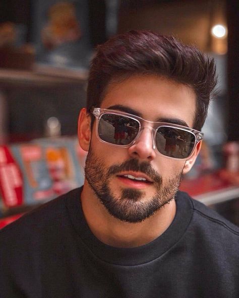 Short Hair With Beard, Beard And Mustache Styles, Mustache Styles, Men's Facial Hair, Best Beard Styles, Mens Facial Hair Styles, Men Hair Color, Beard Hairstyle, Men Haircut Styles