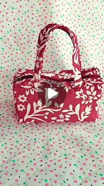 artyaura 💗 on Instagram: "Easy sewing tips for hand bag tutorial 👛😍
#sewingprojects #sewingtechniques #sewing #instagram #viral #diybag #bagcuttingandstitching" Bags Tutorial, Sewing Hacks, Easy Sewing, Sewing Projects, Pouch, Handbags, Sewing, Instagram