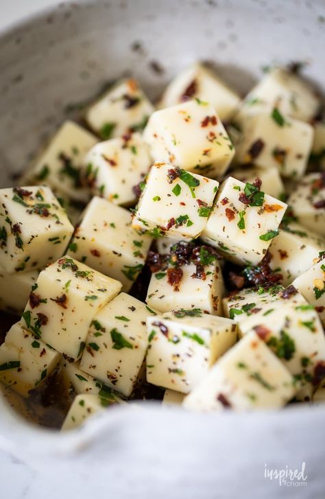 Marinated Cheese Cubes, Marinated Mozzarella, Mozzarella Recipe, Marinated Cheese, Perfect Cheese Board, Mozzarella Recipes, Inspired By Charm, Cold Appetizers, Cheese Boards