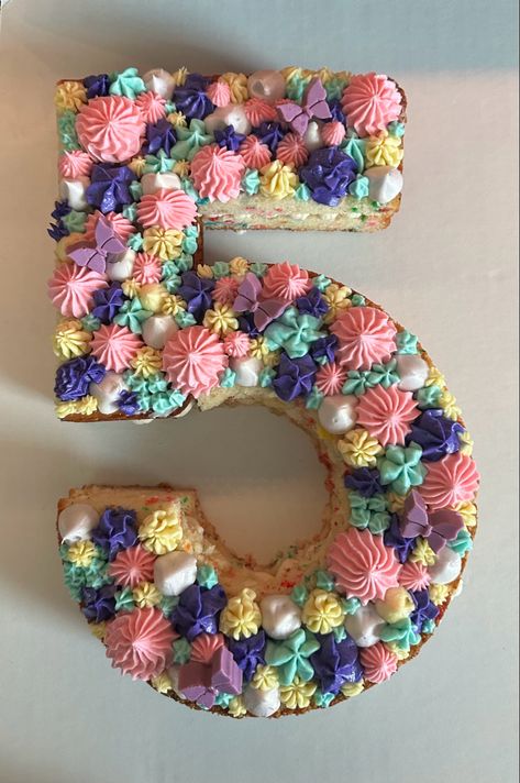 Number 5 decorated Birthday cake . 5 Yr Birthday Cake, 5 And Fabulous Birthday Cake, 5 Shaped Cake, 6 Shaped Birthday Cake, Number 4 Cake Design, Five And Fabulous Birthday Party Ideas, Number 5 Cupcake Cake, Number 9 Birthday Cake, Girls 5th Birthday Cake