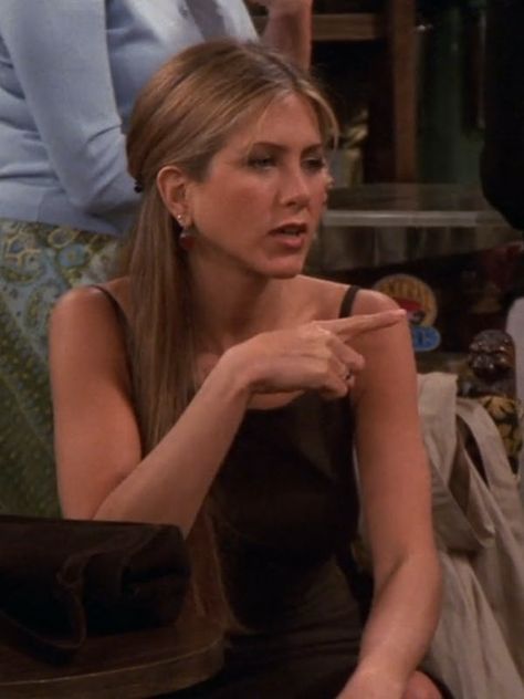 Rachel Green's 703 Outfits From 'Friends,' Ranked From Worst To Best Rachel Green 90s, Long Hair Looks, Rachel Green Hair, Rachel Hair, Jeniffer Aniston, Rachel Green Style, Rachel Green Outfits, Rachel Friends, Jennifer Aniston Hair