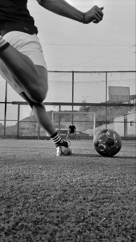 Football wallpaper, shooting, soccer wallpaper, field, ball, legs Soccer Photography Poses, Soccer Shoot, Soccer Images, Football Poses, Football Background, Black And White Football, Entrainement Football, Soccer Photography, Sport Portraits