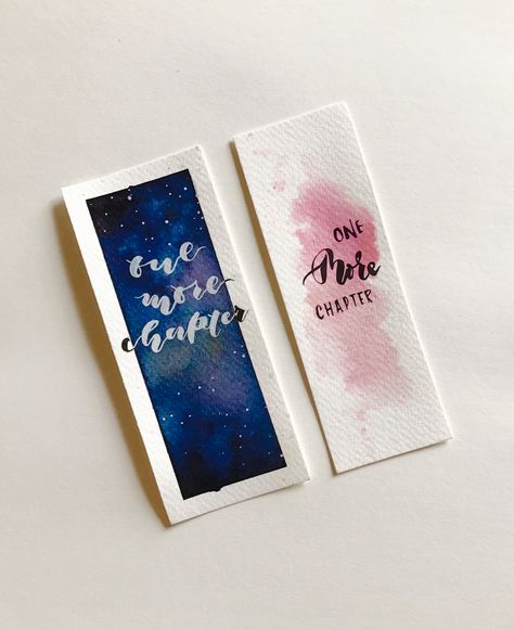 Handpainted Book Marks, Easy Book Marks, Bookmark Calligraphy, Aesthetic Bookmarks Design, Aesthetic Bookmark Ideas, Bookmarks Calligraphy, Easy Bookmark Ideas, Bookmark Ideas Aesthetic, Calligraphy Bookmarks