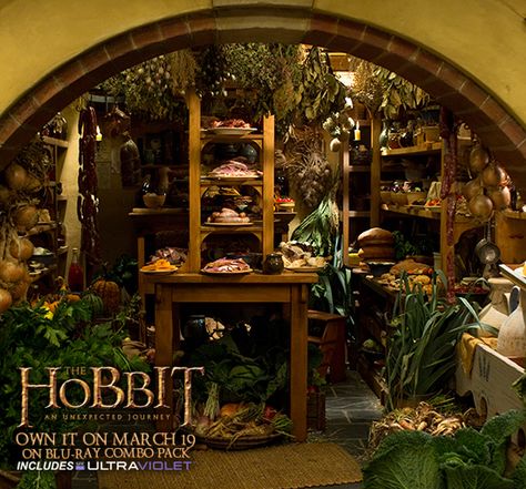 Behind The Scenes of The Hobbit: An Unexpected Journey: It may look extravagant, but Bilbo’s pantry is standard for a Hobbit. Casa Do Hobbit, Hobbit Home, Hobbit Food, Hobbit Holes, Hobbit Bilbo, Hobbit Movie, The Hobbit An Unexpected Journey, Bag End, Dream Pantry