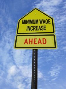 Raising the minimum wage isn’t always the best course of action for the American economy as a whole. The recent push to raise the minimum wage to $15 per hour has many negative effects that few people take into consideration. Selfie Frame, Health Insurance Coverage, Minimum Wage, Mental Health Care, Medical Insurance, Smart Money, Money Tips, Money Saving Tips, Saving Tips