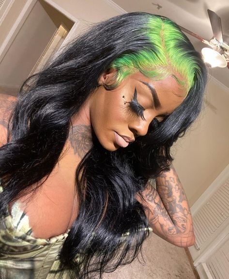 Green Roots Black Hair, Colored Roots With Black Hair, Black And Green Hair, Hairstyles For Thinning Hair, Green Roots, Hair Color For Brown Skin, Frontal Wig Hairstyles, Curling Hair With Wand, Hair For Women