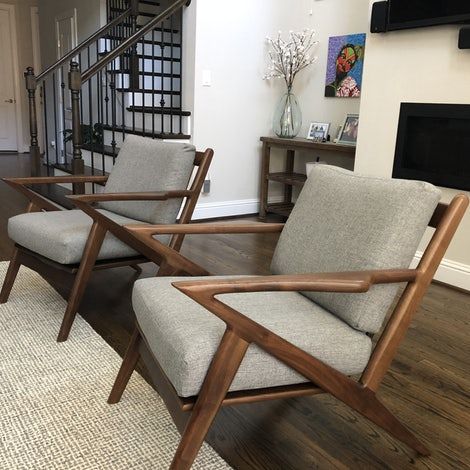 Poltrona Design, Furnitur Ruang Keluarga, Wooden Sofa Set Designs, Chair Design Wooden, Wooden Sofa Designs, Desain Furnitur Modern, Set Sofa, Wooden Sofa Set, Elegant Chair